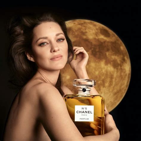 chanel no. 5 commercial song|Chanel no 5 advert actress.